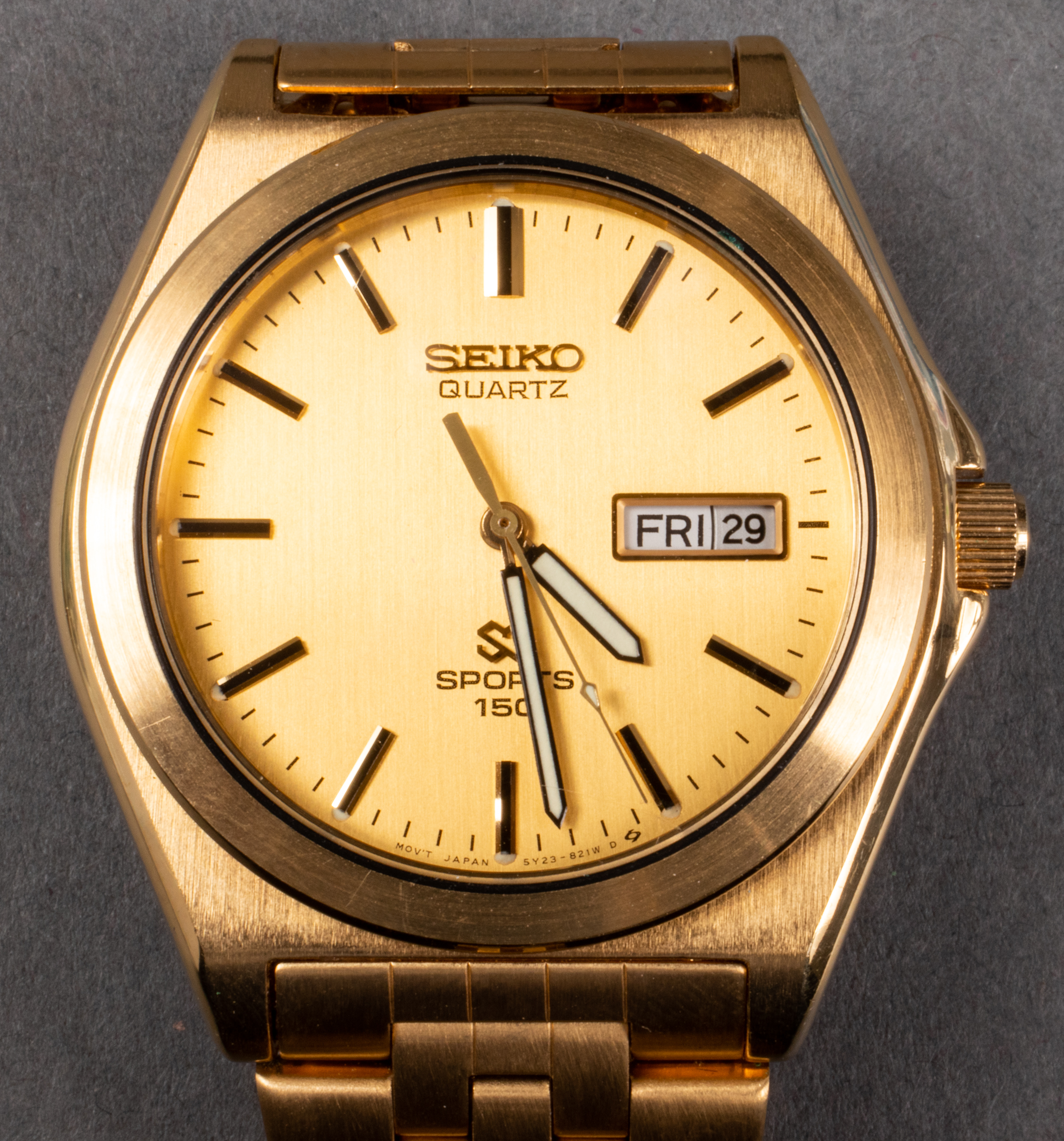 VINTAGE MEN'S SEIKO QUARTZ SPORT