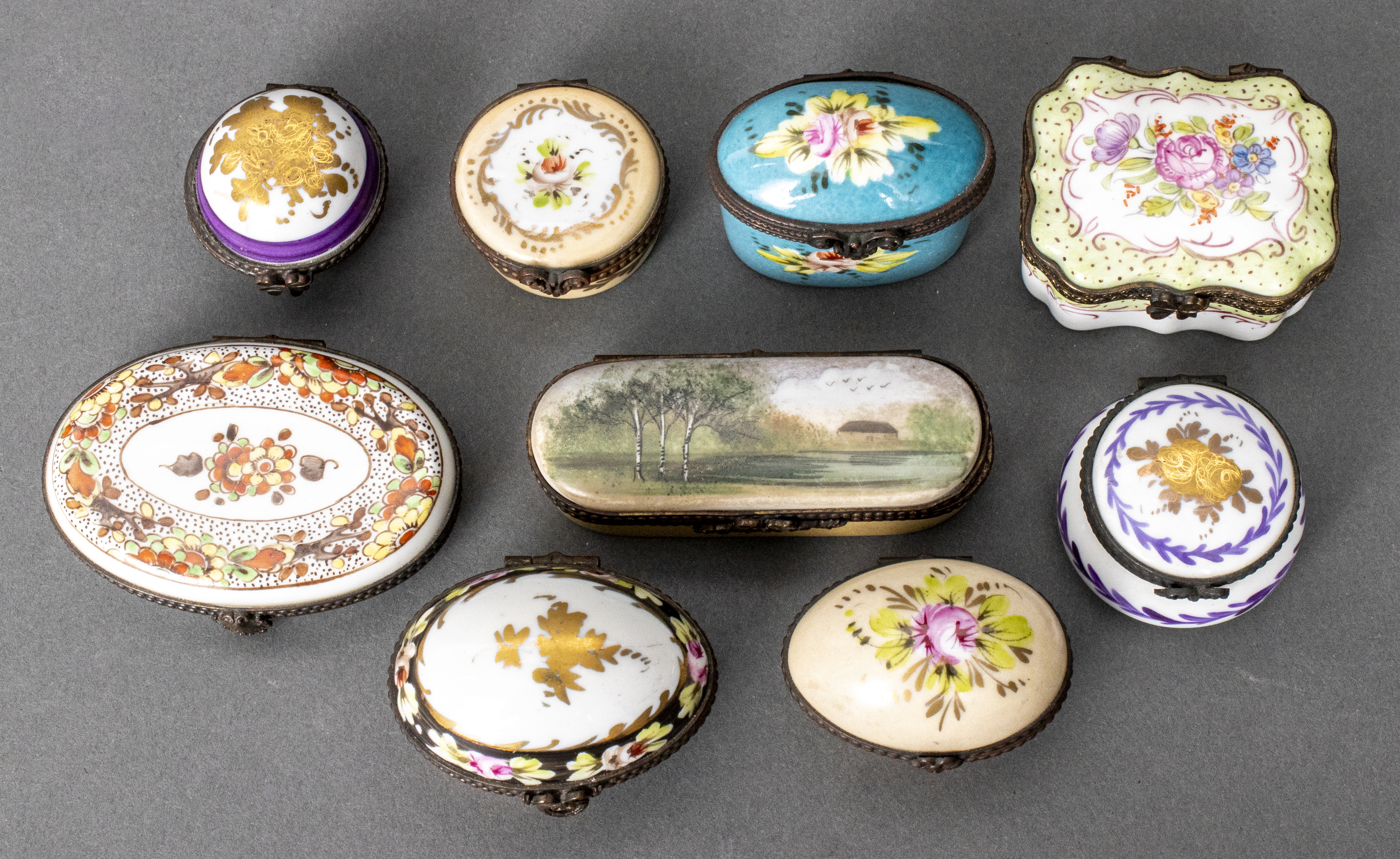 CONTINENTAL PORCELAIN TRINKET BOXES  3c4fd1