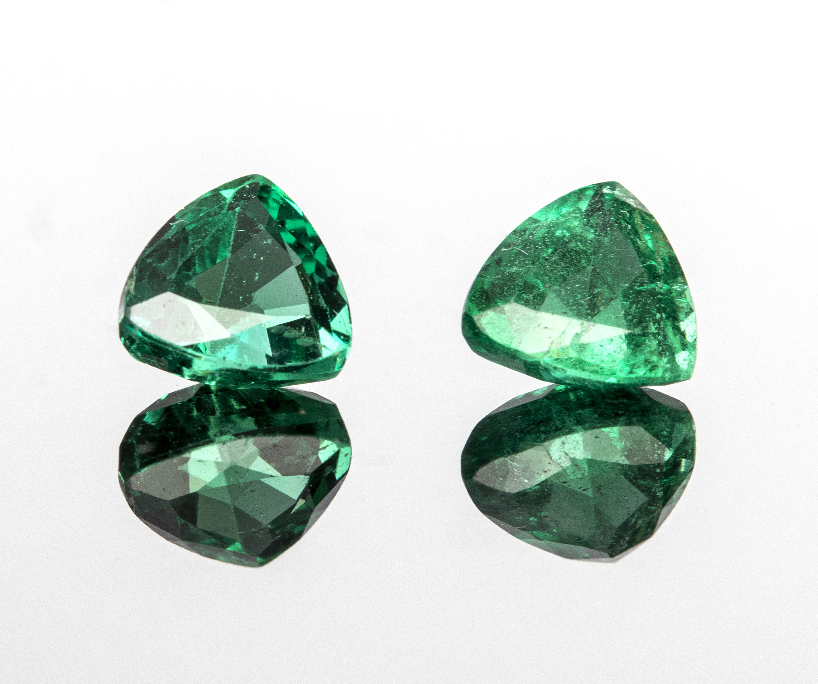 1 20 CTTW LOOSE TRILLION CUT EMERALD 3c5068