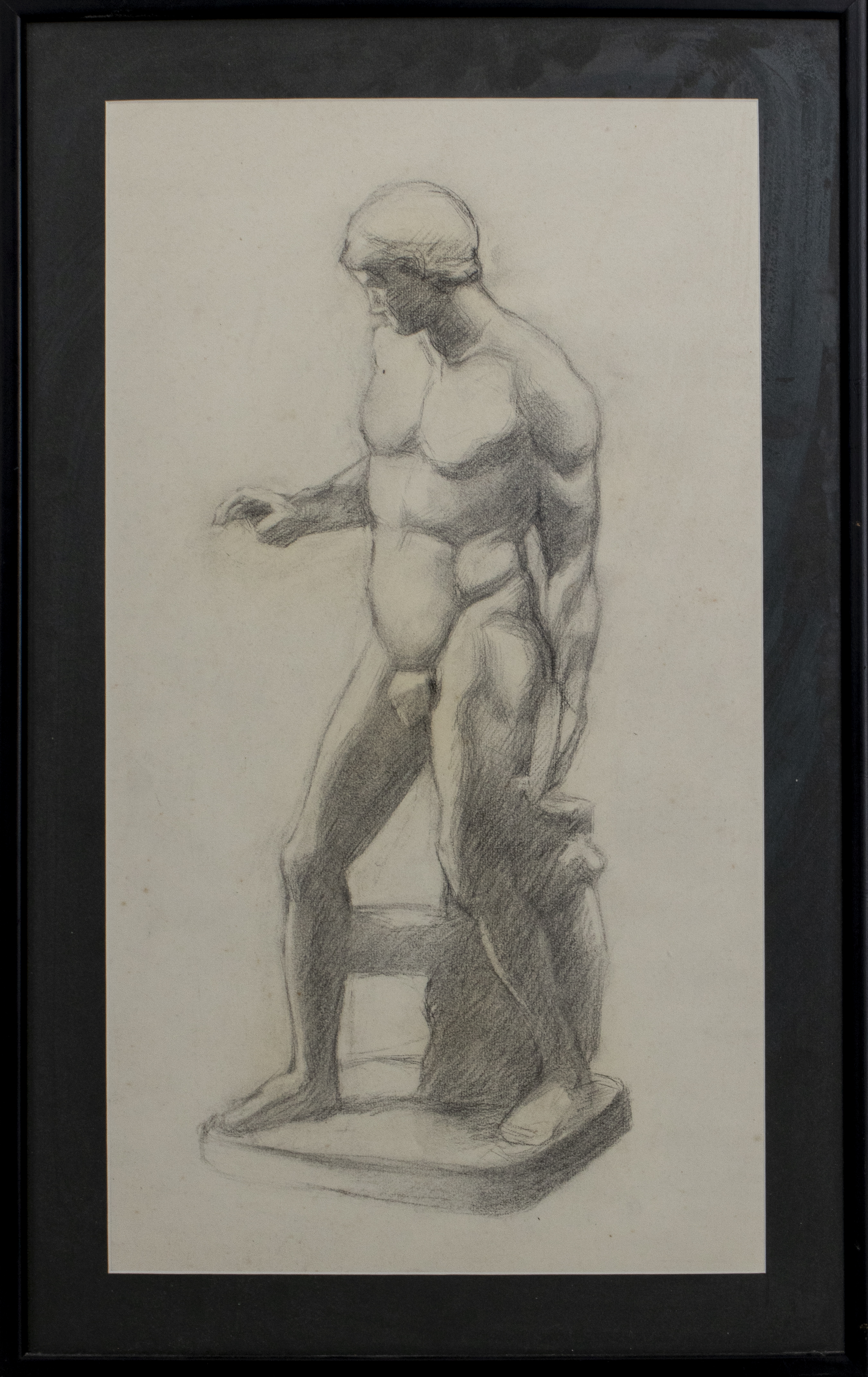 CLASSICAL STYLE DRAWING OF A MARBLE 3c50b5