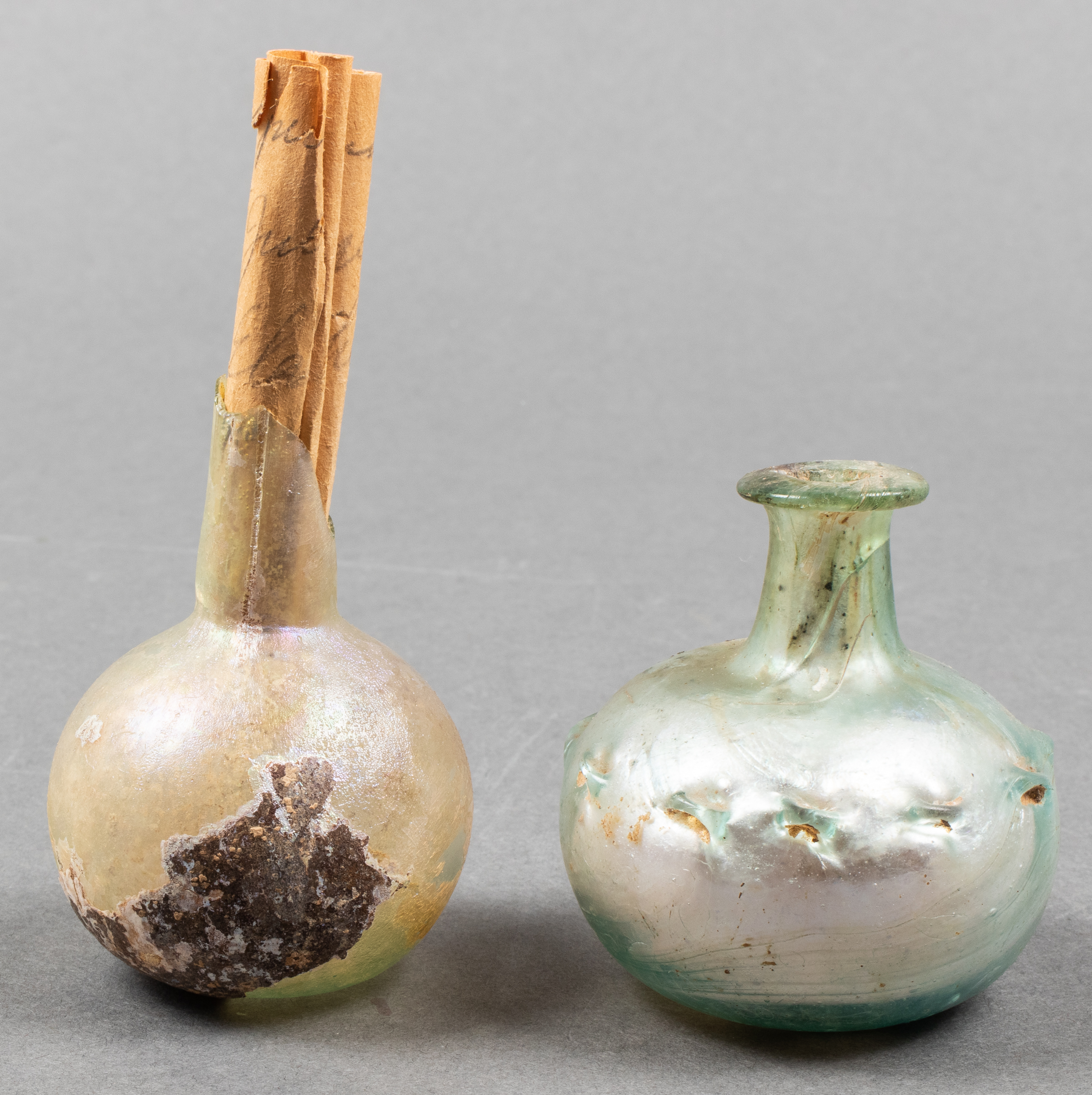 ANCIENT ROMAN GLASS VESSELS, 2