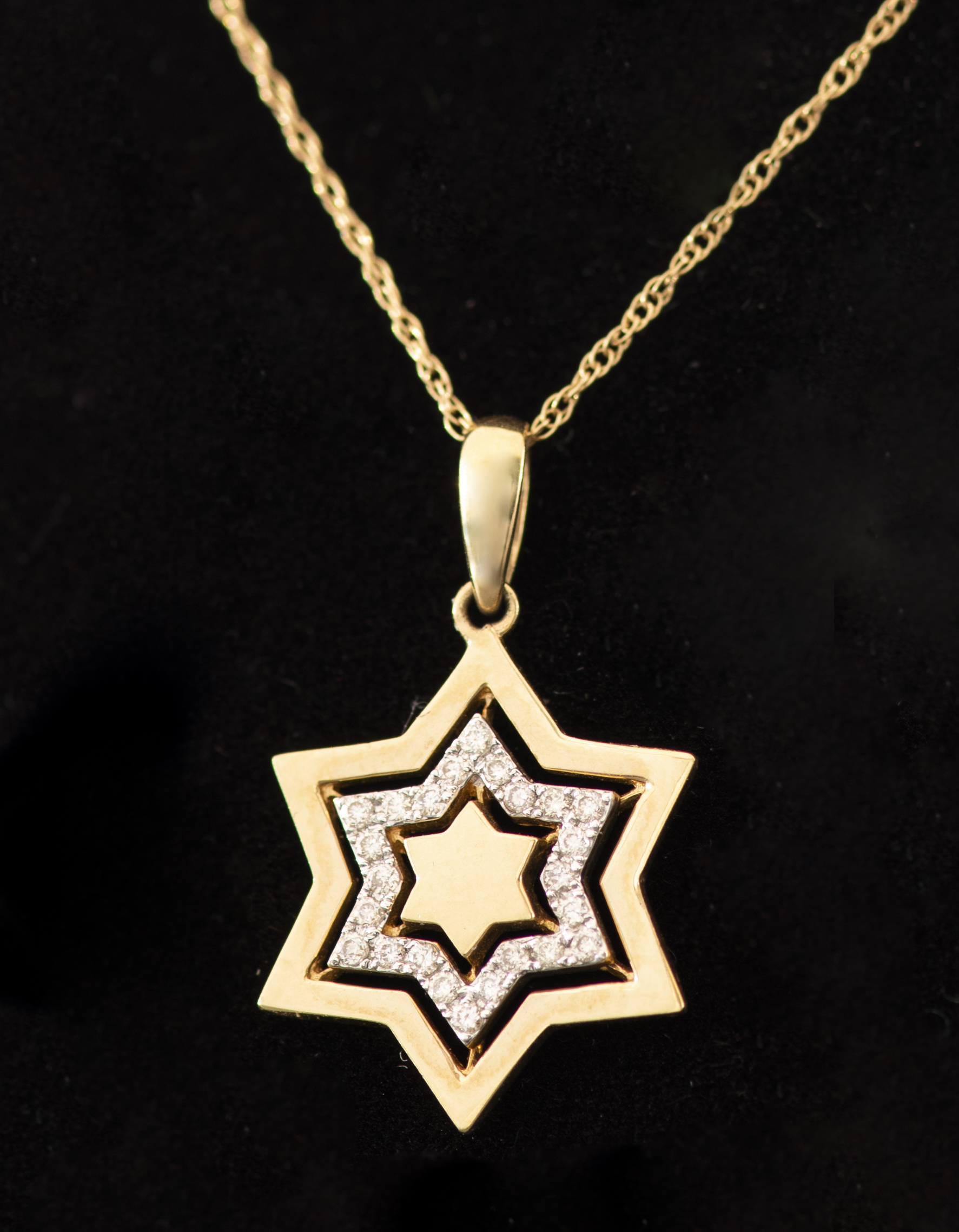 14K GOLD DIAMOND STAR OF DAVID