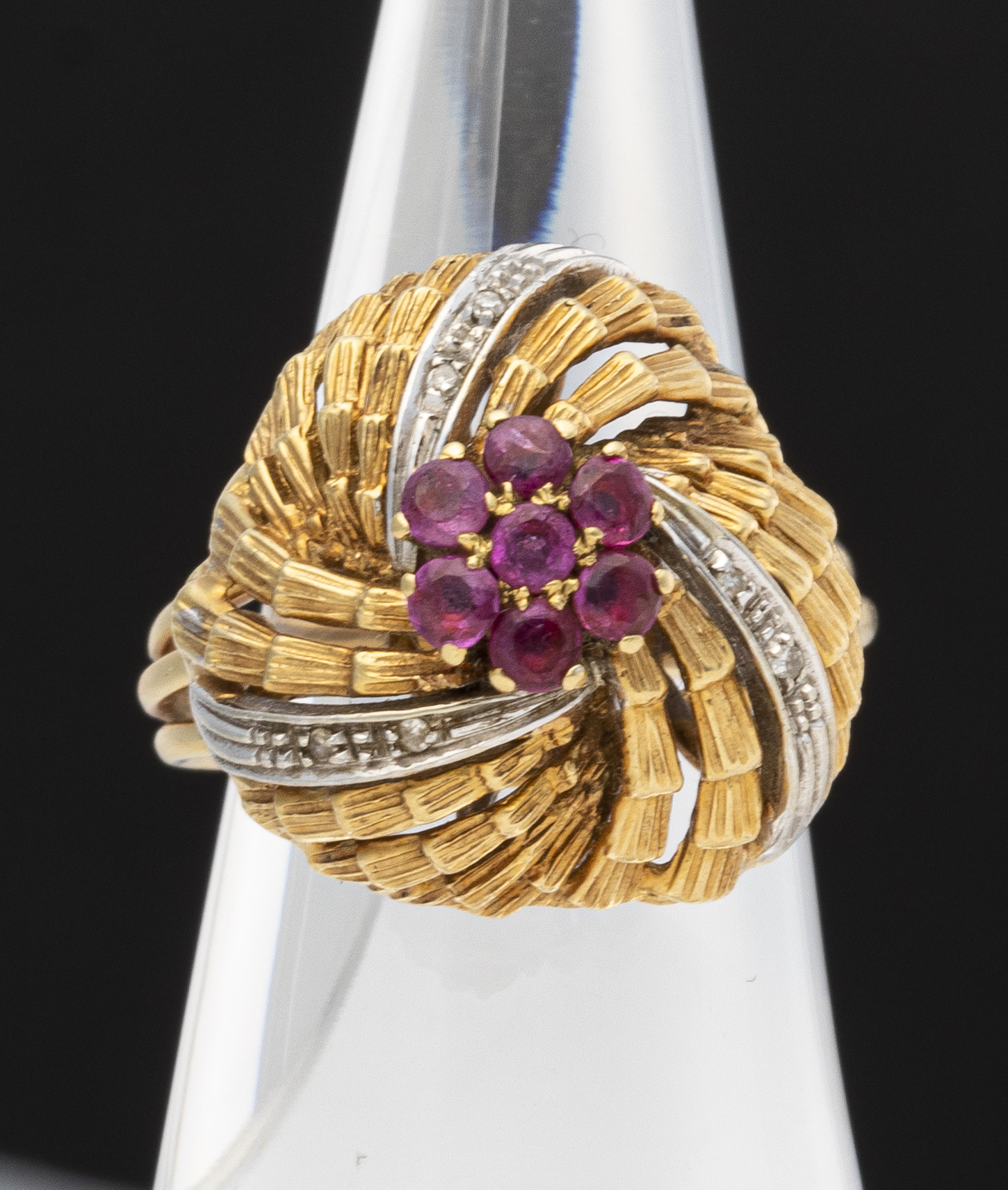 18K YELLOW GOLD DOME RUBY AND DIAMOND