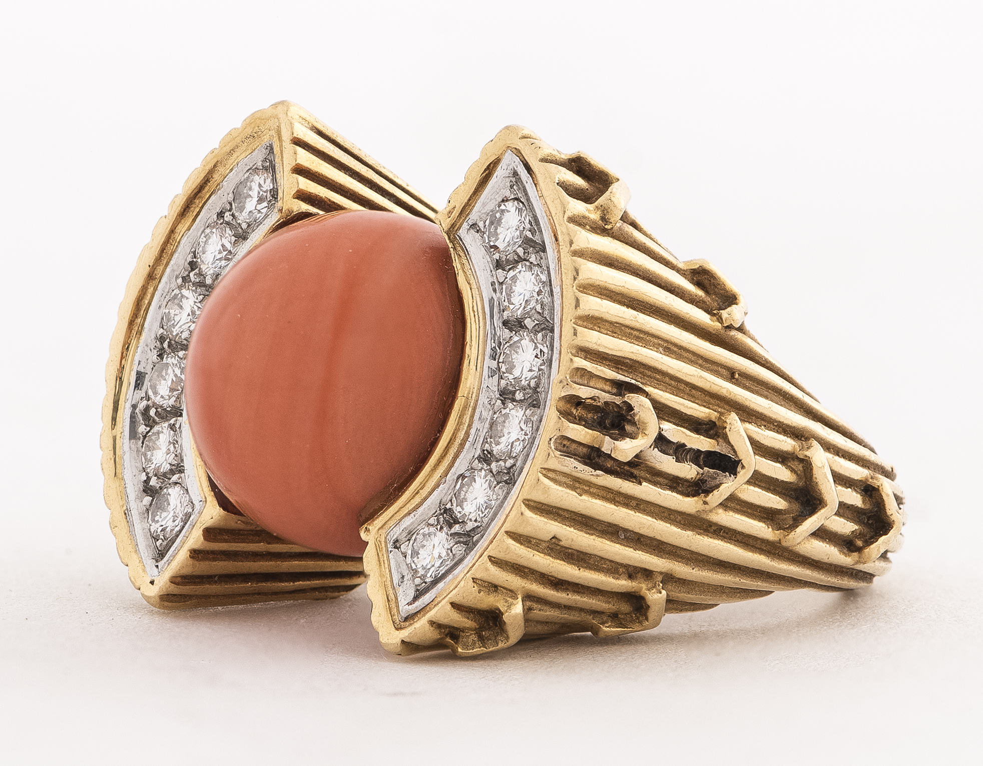 ART DECO REVIVAL 18K GOLD CORAL 3c52e8