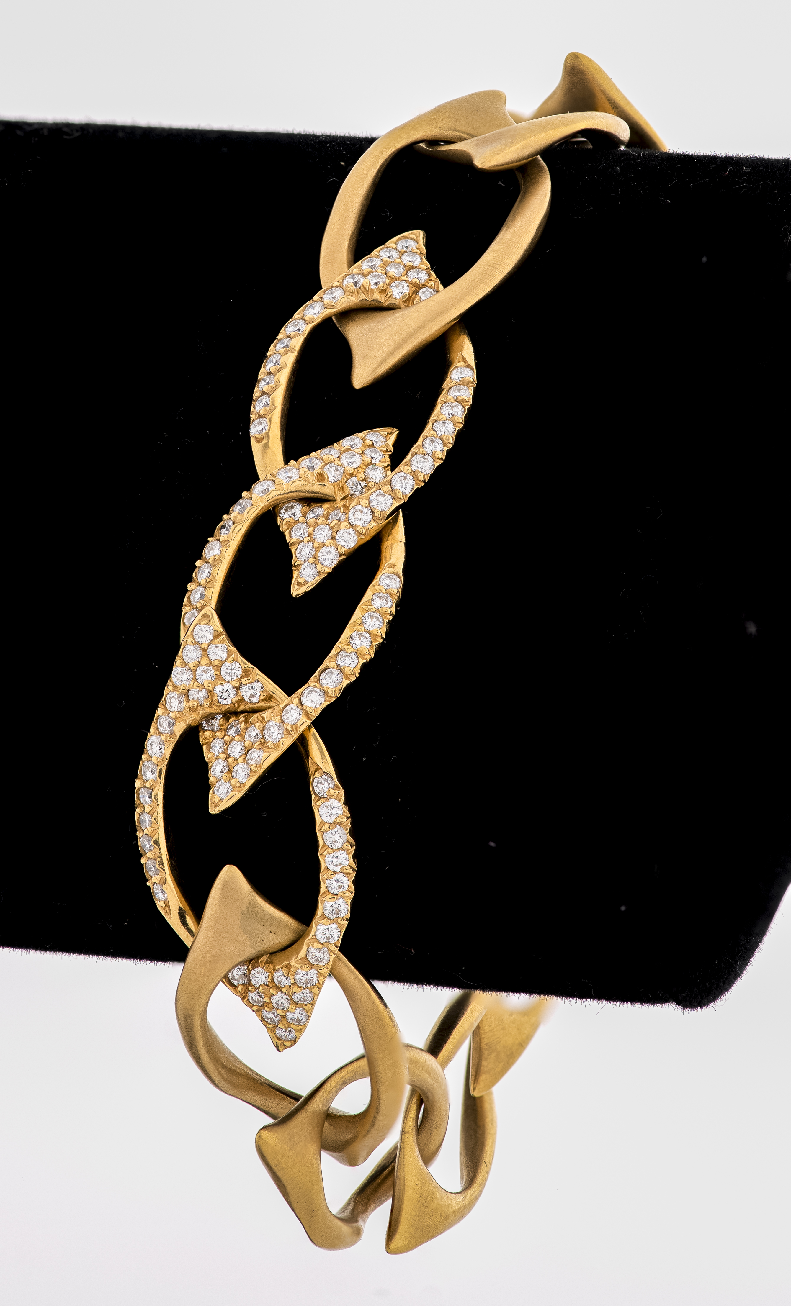 ANGELA CUMMINGS 18K GOLD DIAMOND