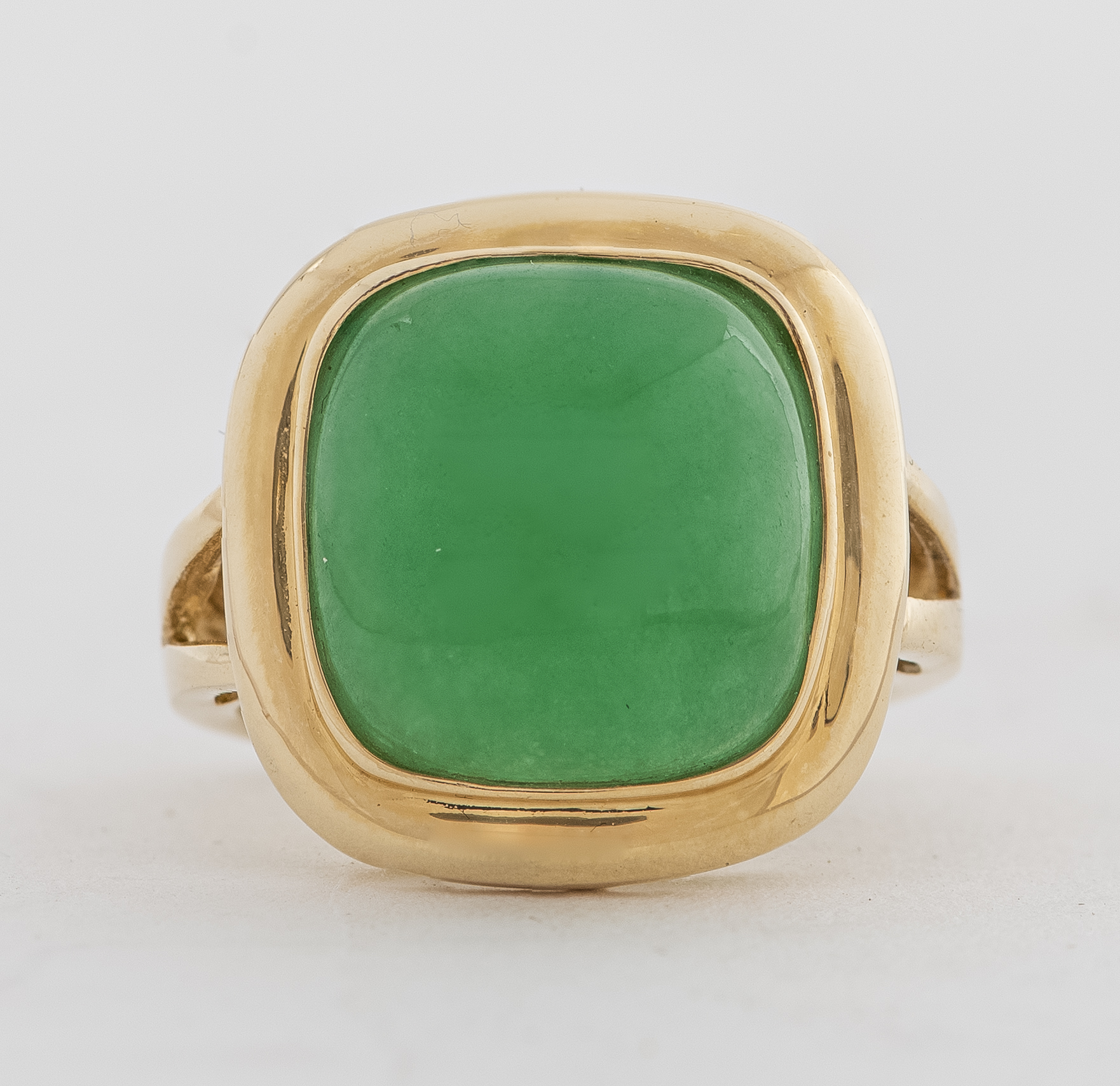 14K YELLOW GOLD GREEN JADE CUSHION CUT 3c5365