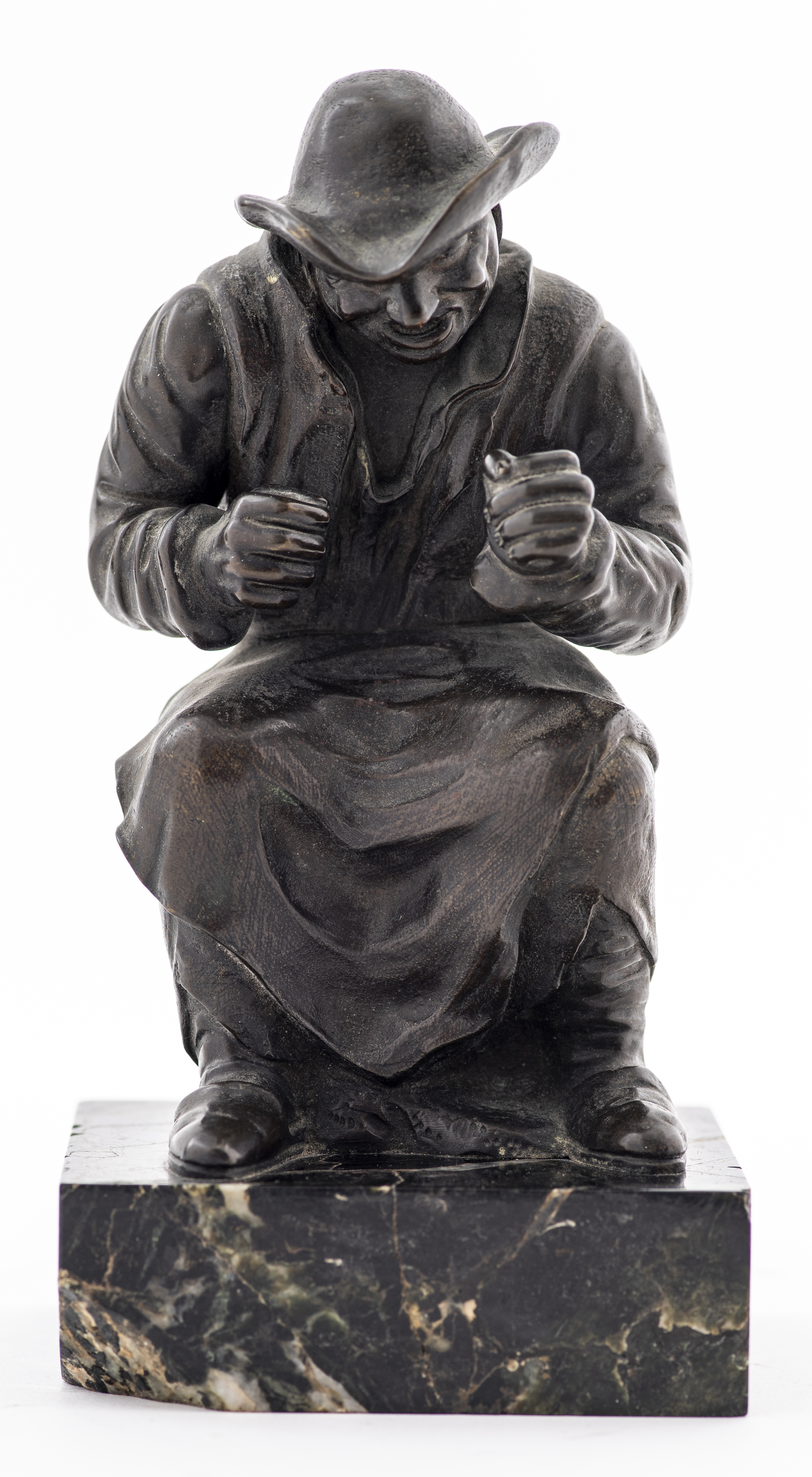 BRONZE FIGURAL SCULPTURE OF A SEATED 3c5379