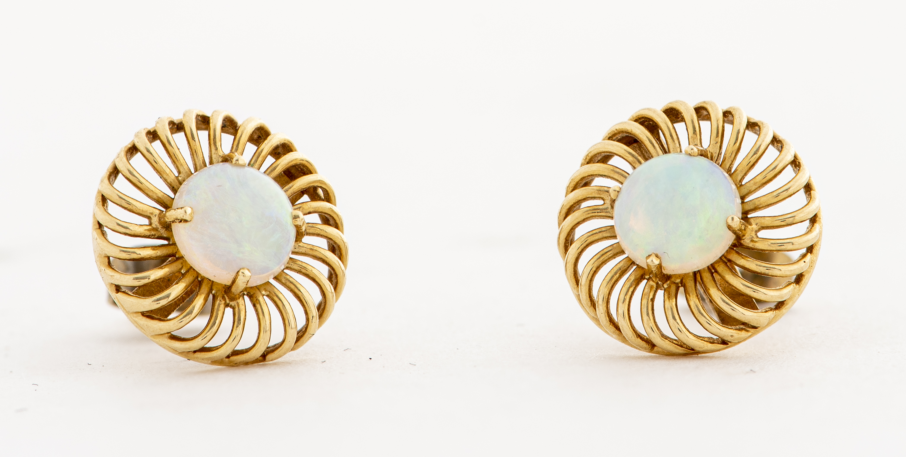 14K YELLOW GOLD ROUND OPAL OPEN 3c5392