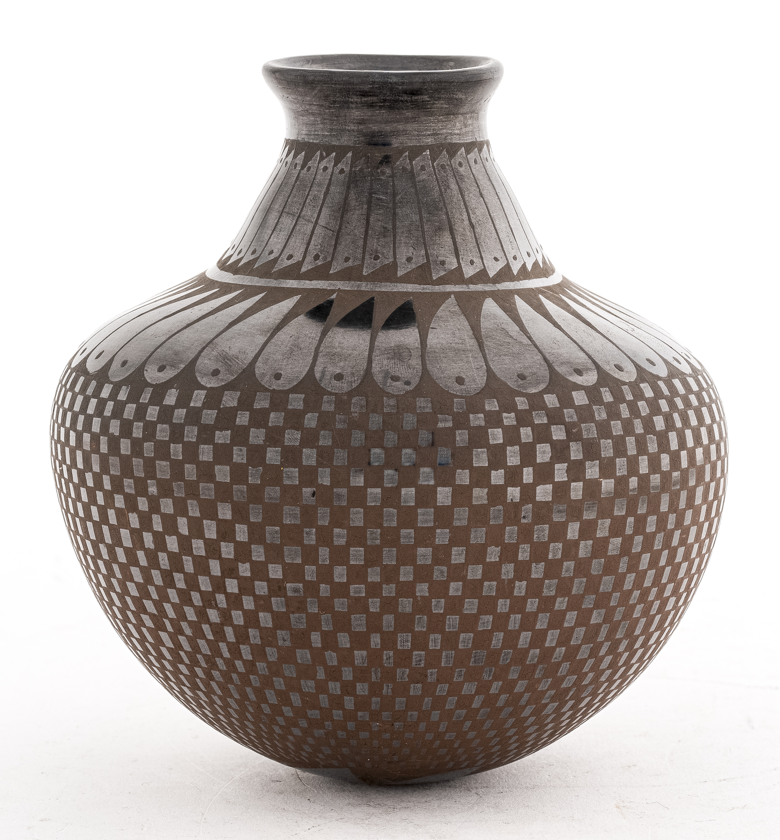 MATA ORTIZ NATIVE AMERICAN CERAMIC JAR