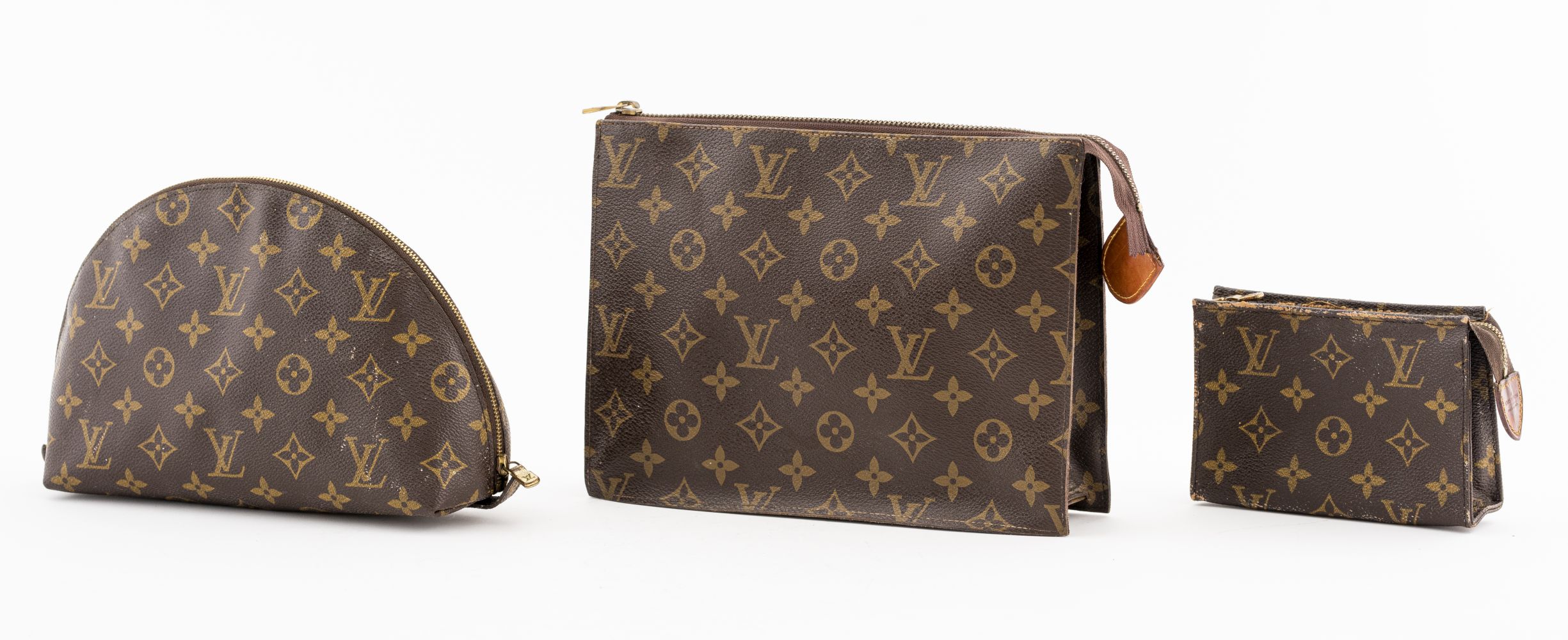 LOUIS VUITTON LEATHER TRAVEL POUCHES  3c5525