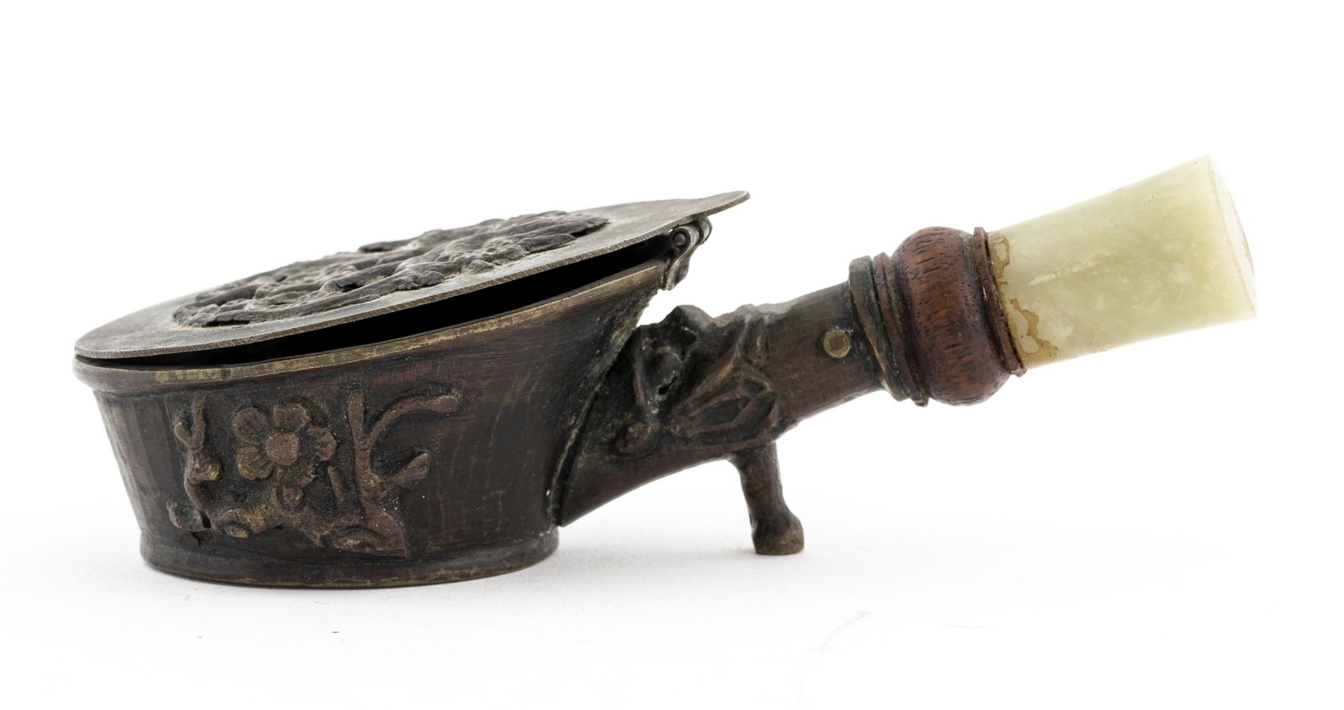 CHINESE BRASS SILK IRON WITH LID