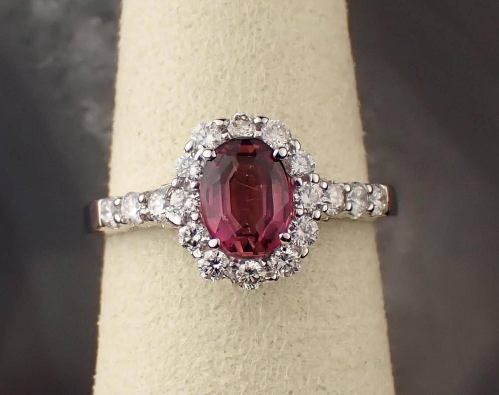 PINK TOURMALINE DIAMOND AND WHITE 3c7c85