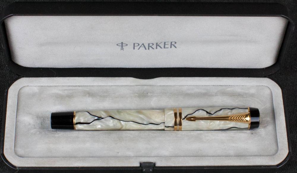 PARKER DUOFOLD FOUNTAIN PEN IN 3c7cd8