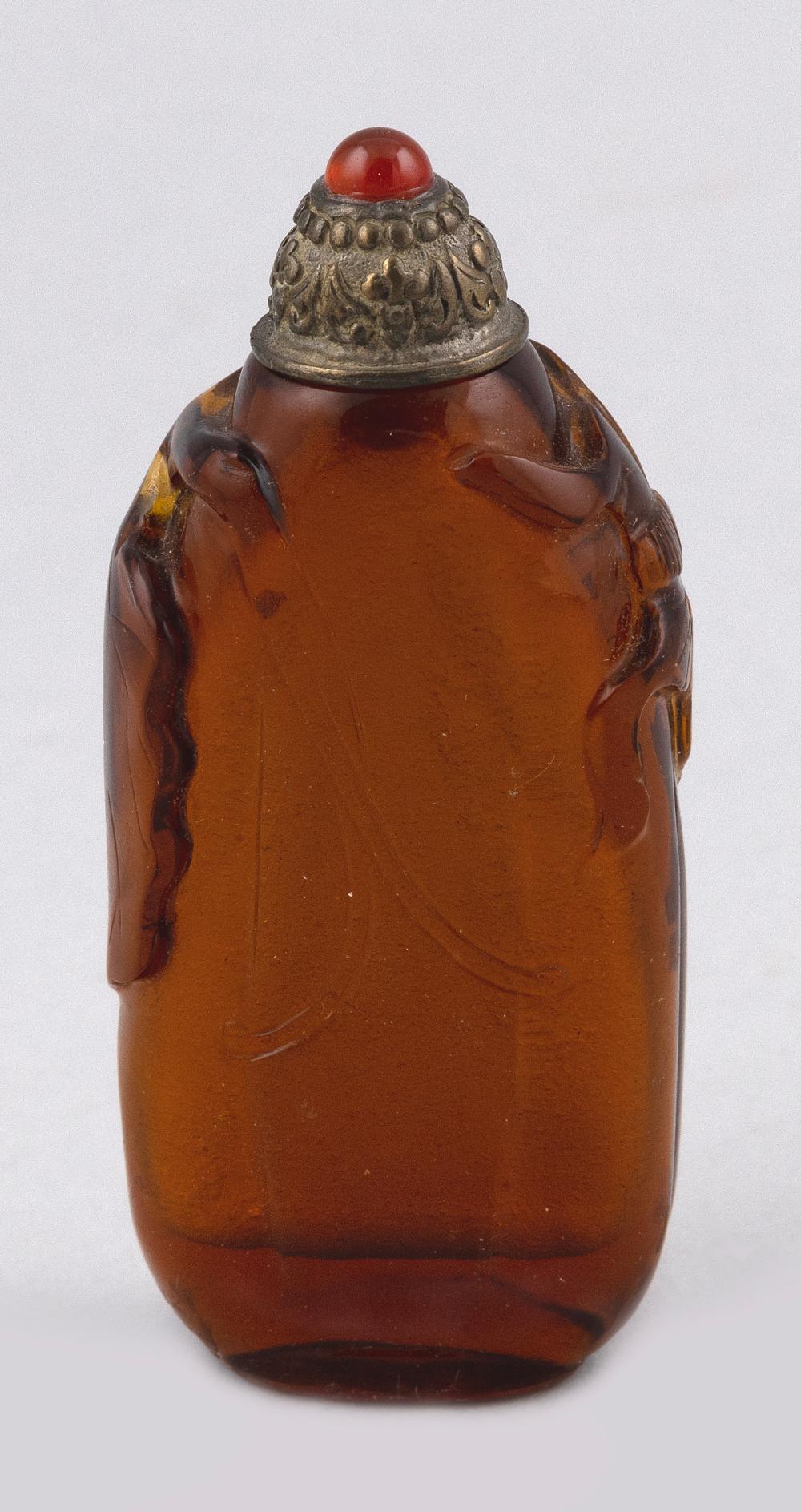 CHINESE AMBER GLASS SNUFF BOTTLE