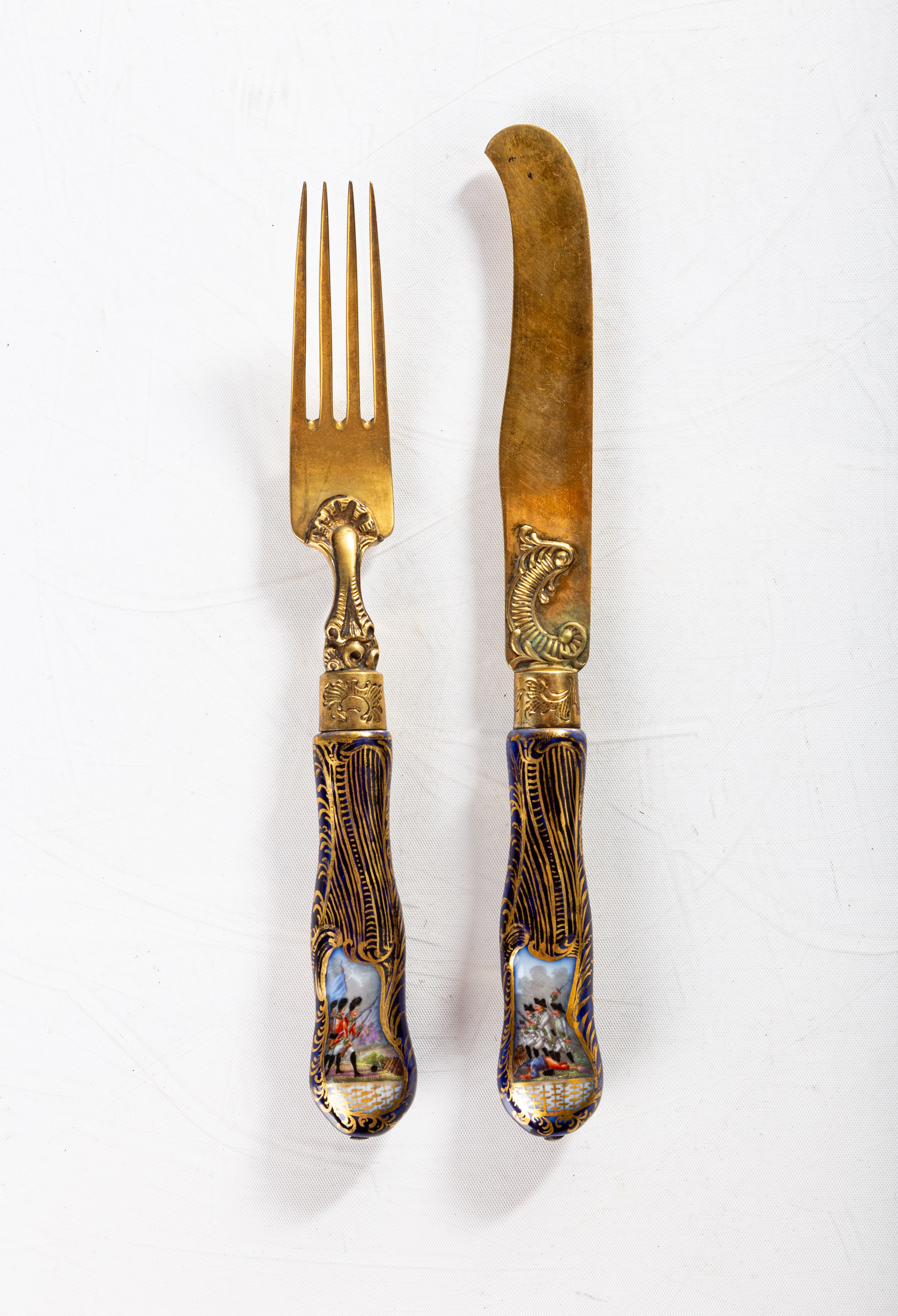 18TH CENTURY MEISSEN FORK & KNIFE