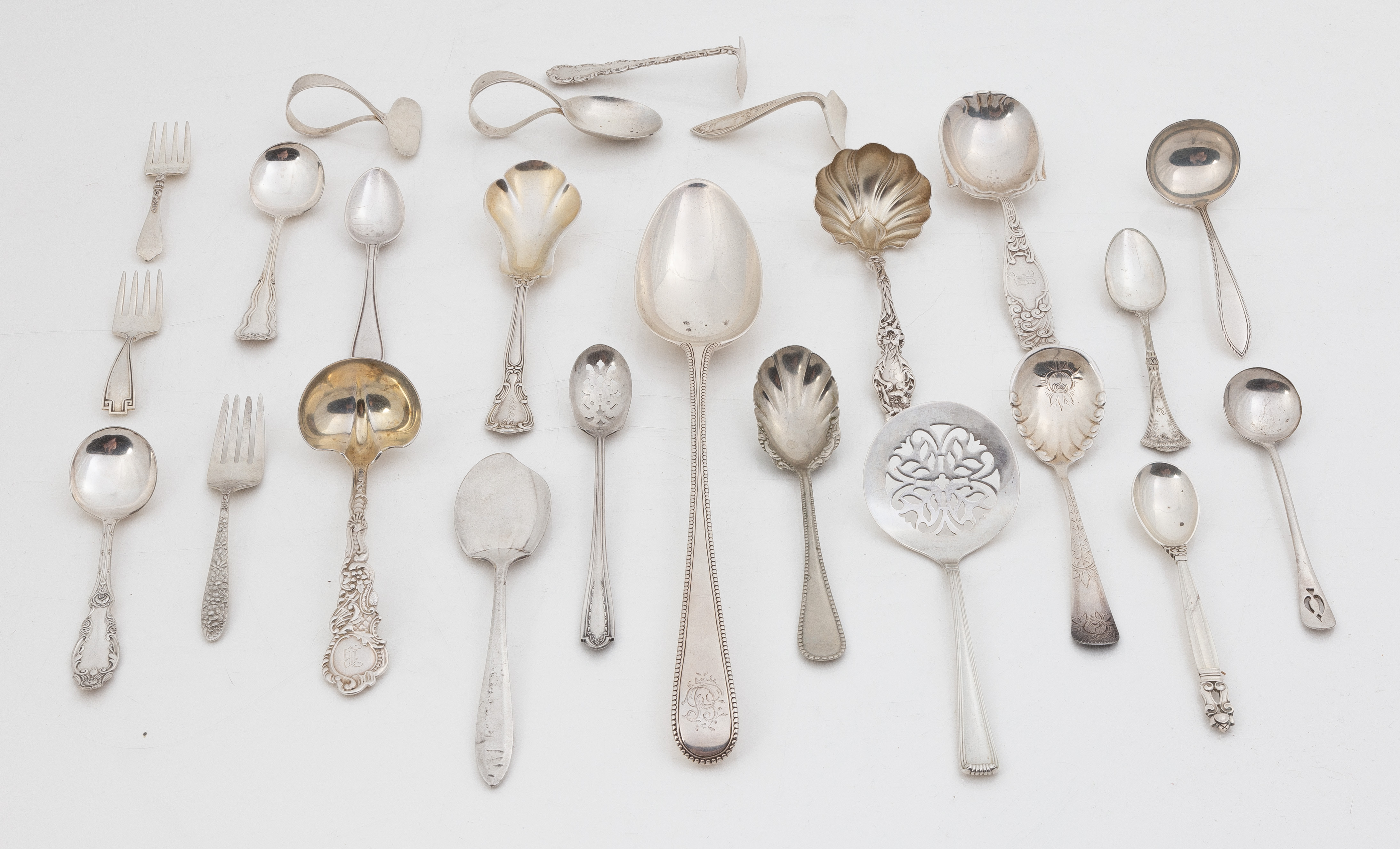 VARIOUS STERLING SILVER FLATWARE