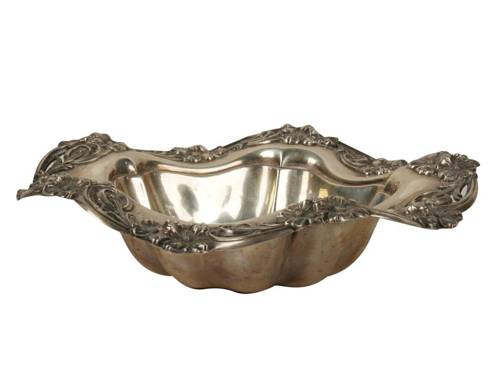 AMERICAN REPOUSSE STERLING BOWLAmerican 3c7fc0