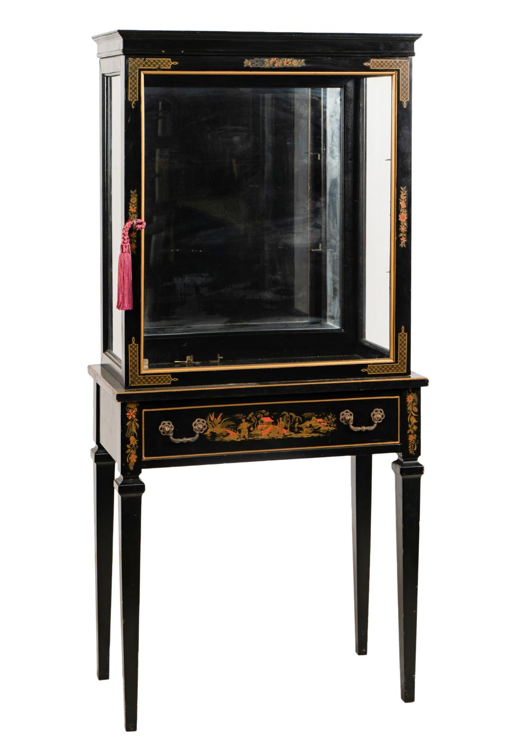 LACQUERED VITRINE CABINETLacquered