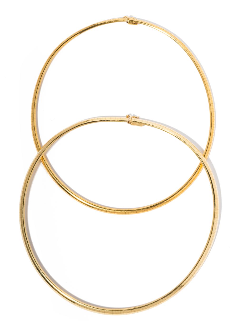 TWO YELLOW GOLD OMEGA LINK NECKLACESTwo 3c82b6