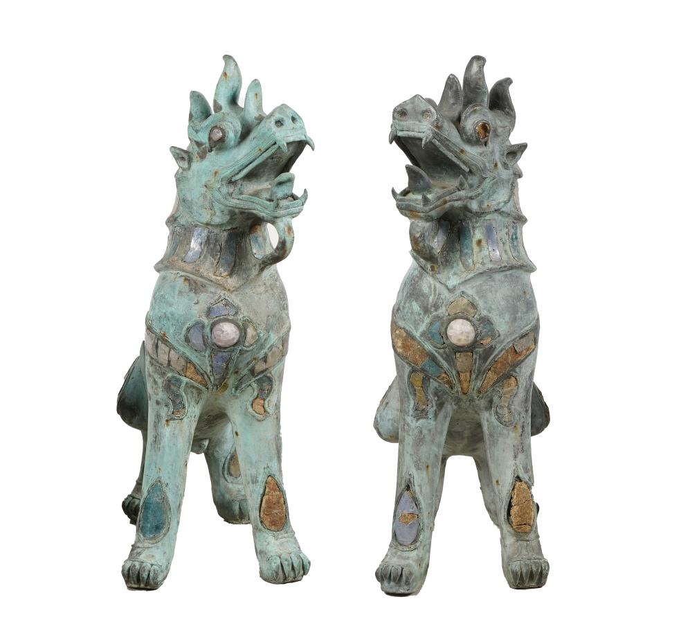 PAIR OF TONY DUQUETTE FOO DOG FIGURESPair 3c82f0