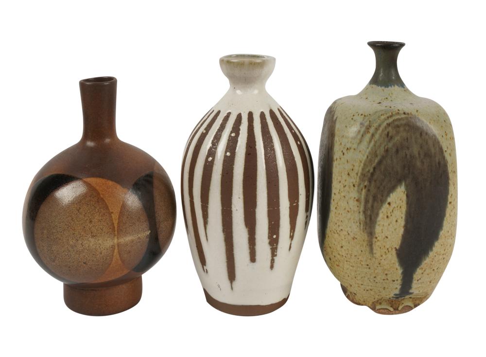 THREE MID-CENTURY GLAZED POTTERY