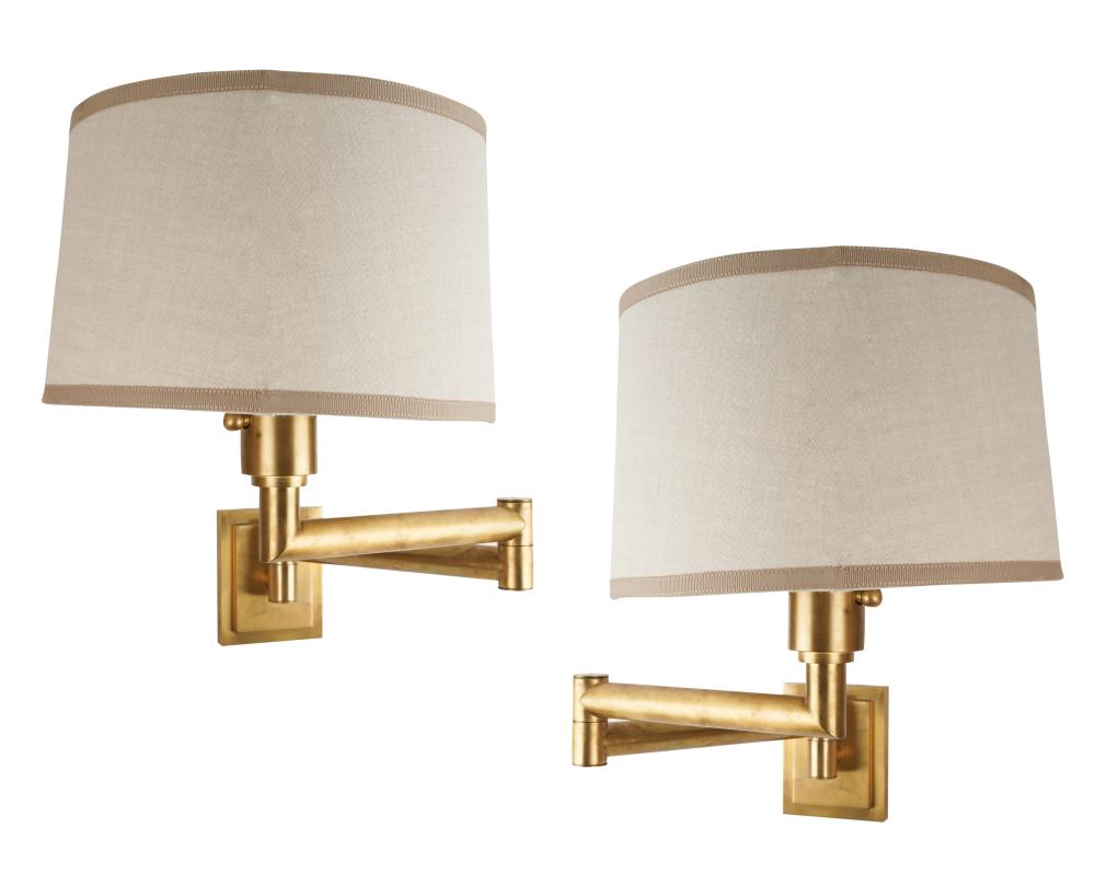 PAIR OF CONTEMPORARY BRASS FINISH 3c848c