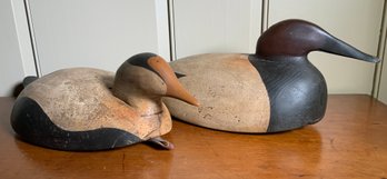 Two carved and painted duck decoys  3c87e2