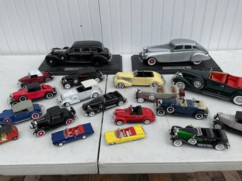 A group of 23 vintage and modern