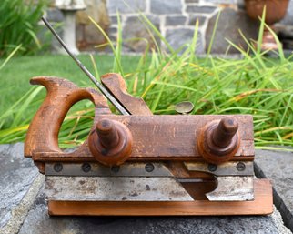 An early 19th C English plow plane  3c8954