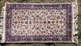 Vintage oriental scatter rug with 3c89c1