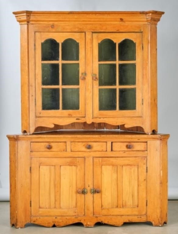 IMPRESSIVE PINE CORNER CUPBOARDThe 3c8a90