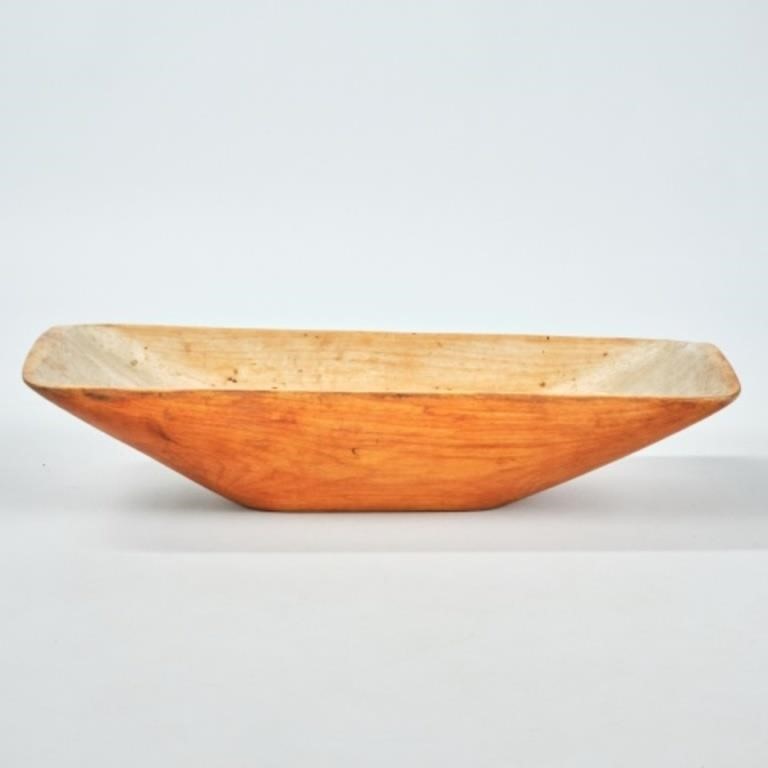 CARVED WOODEN BOWLThe rectangular 3c8b39