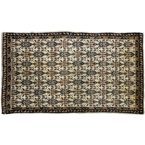 Beni Ourain Moroccan berber rug  3c8c5e
