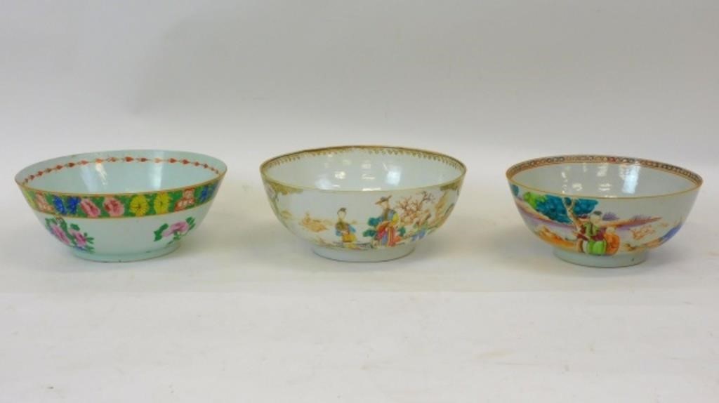  3 CHINESE EXPORT BOWLS 19TH CENTURY  3c8e25