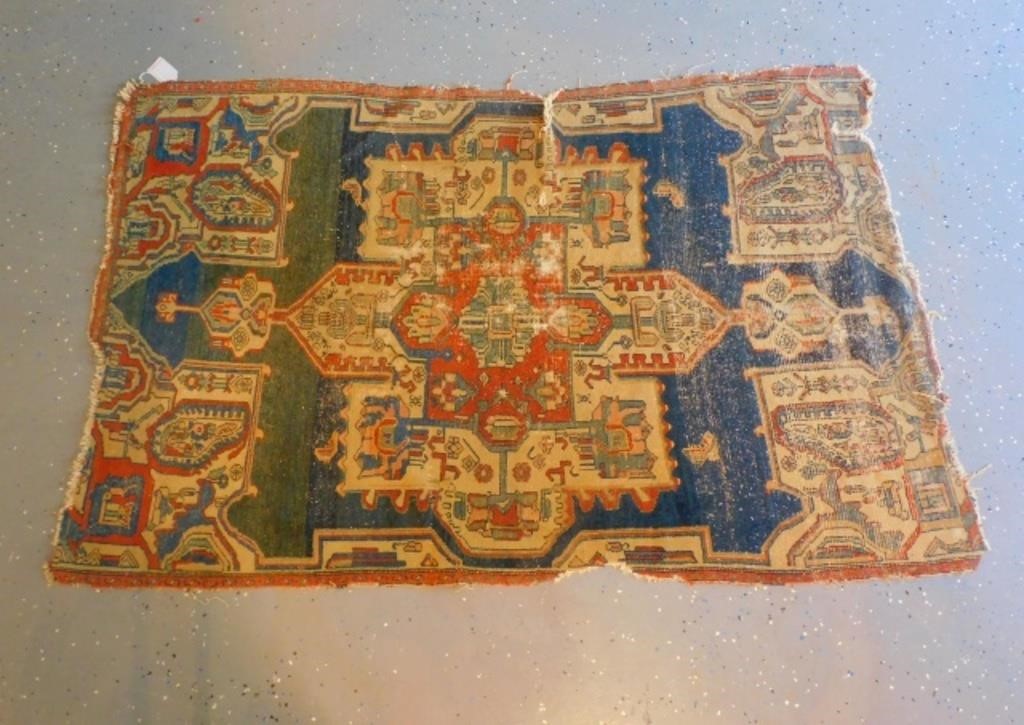 ANTIQUE ORIENTAL RUG. MID-19TH