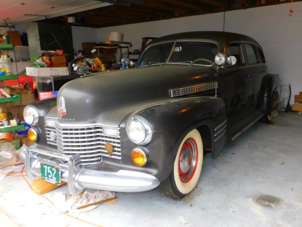 1941 CADILLAC 4 DOOR SEDAN, ODOMETER