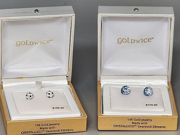 2 Pairs of Stud Earrings with 10K