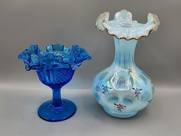 Fenton Ruffled Edge bright turquoise