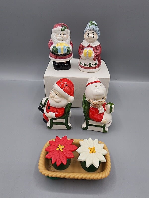 Vintage Salt & Pepper Shakers-Christmas.