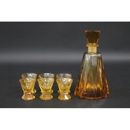 Art Deco style decanter six matching 3c906d