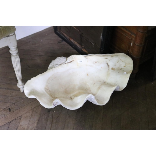 Large clam shell, approx 75cm W