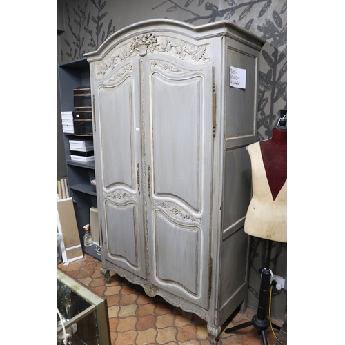 Grey painted two door Louis XV 3c9256