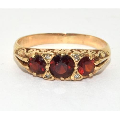 9ct gold ladies vintage Garnet 3c9396