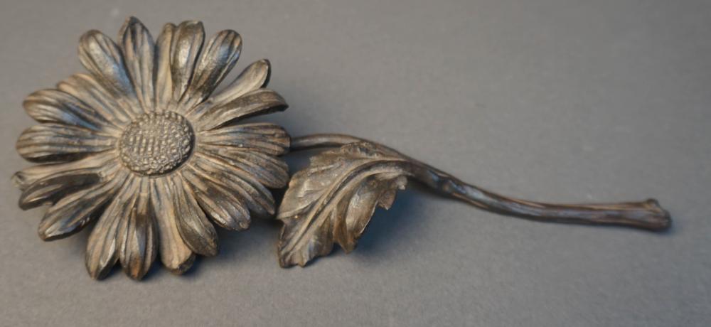 WROUGHT IRON FIGURE OF A FLOWER