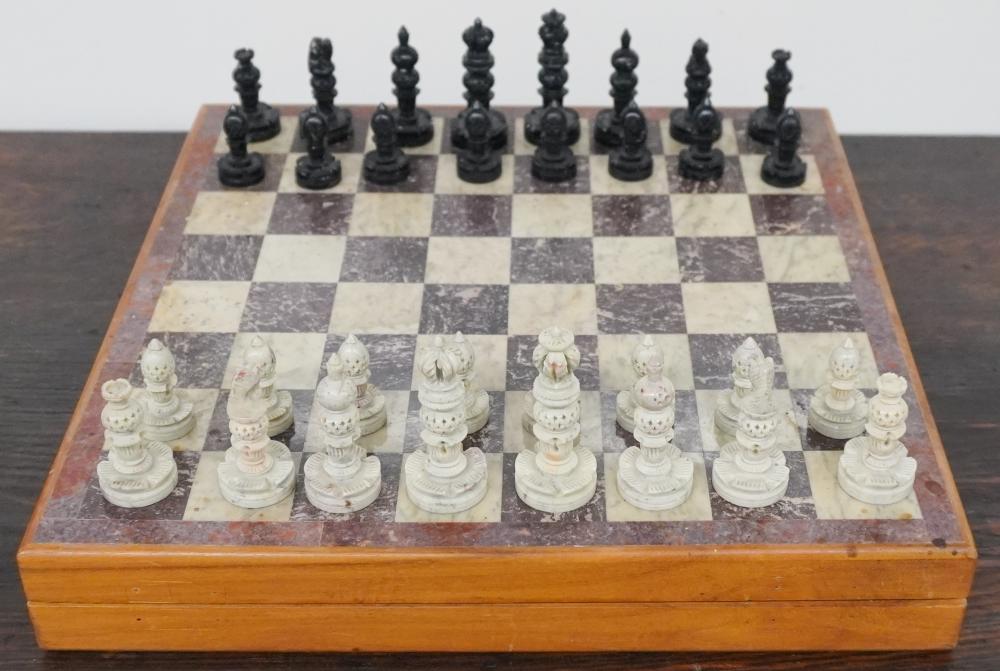 INLAID STONE CHESSBOARD WITH PIECESInlaid 3c6fa2