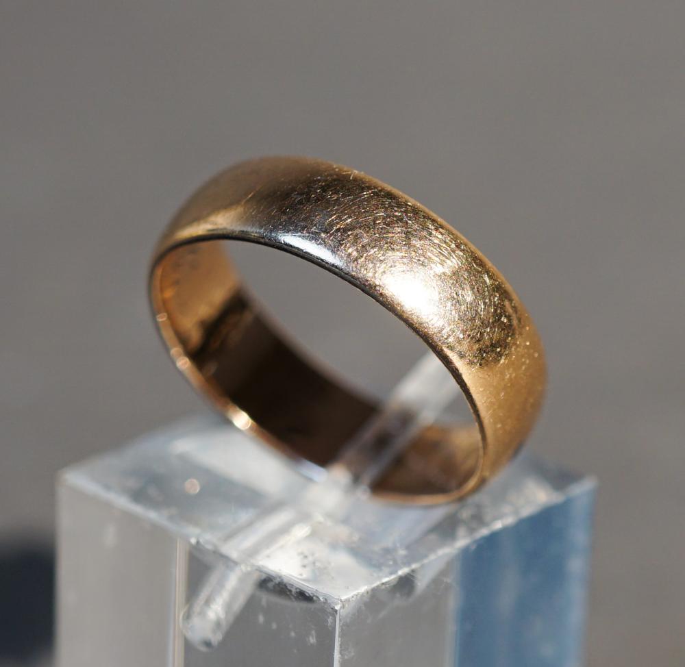 TESTED 10-KARAT YELLOW-GOLD WEDDING