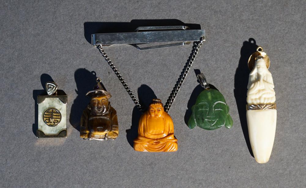 GROUP OF ASSORTED CHINESE PENDANTS 3c71b2