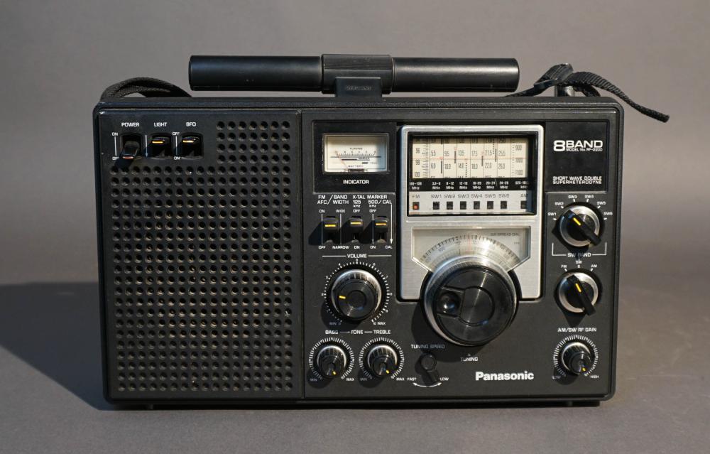 PANASONIC 8 BAND SHORT WAVE HETERODYNE