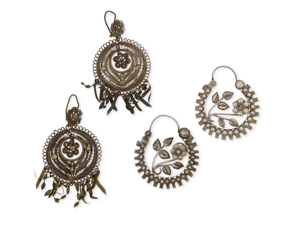 TWO PAIRS OF SILVER FILIGREE EARRINGSTwo 3c7421