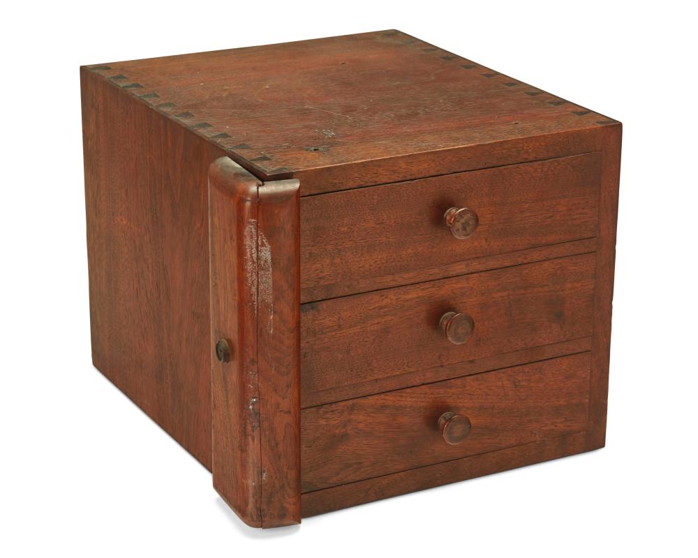 FRED DAVISS WOOD JEWELRY BOXFred Daviss